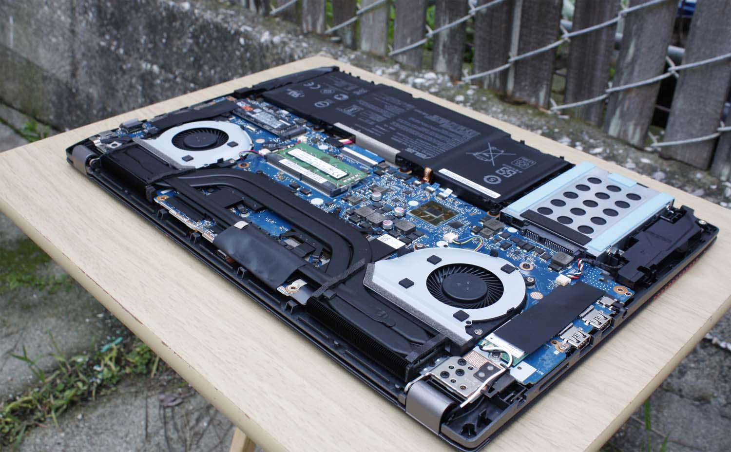 Замена или ремонт видеочипа ноутбука Compaq в Таганроге